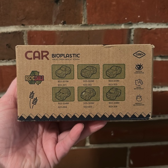 ✨BNWT - Eco-Friendly Wheat Straw Educational Toy Yellow Bus with Light & Sound✨ - Picture 14 of 14